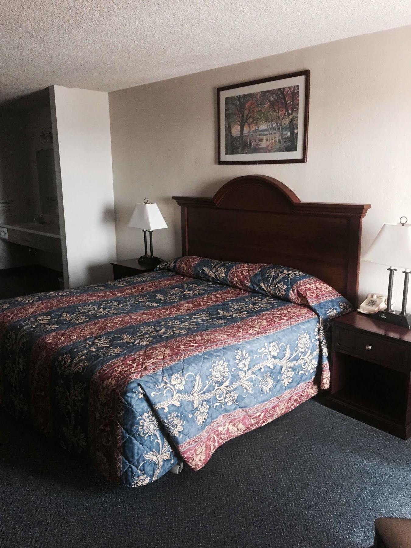 Country Inn Bolivar Extérieur photo