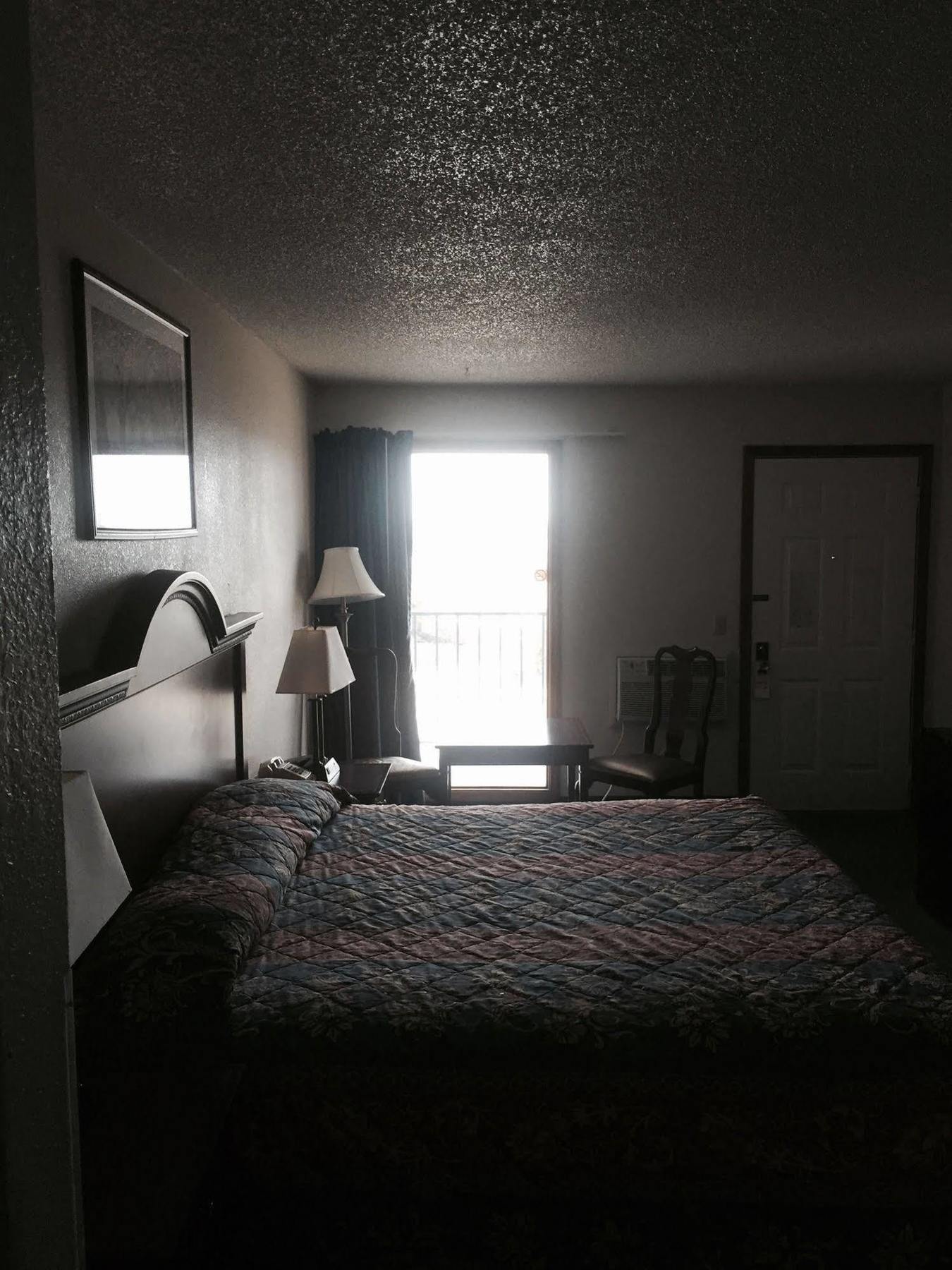 Country Inn Bolivar Extérieur photo