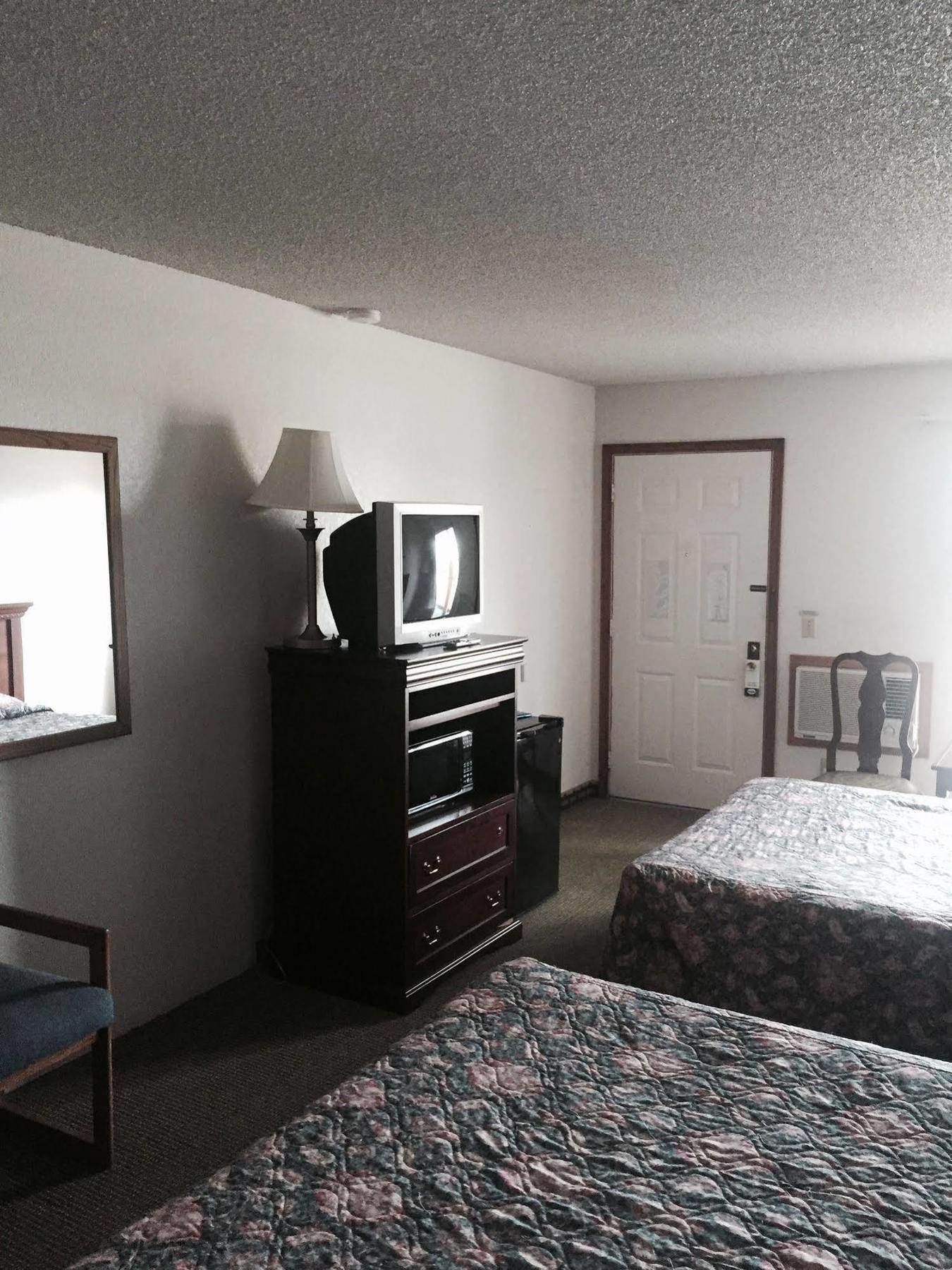 Country Inn Bolivar Extérieur photo